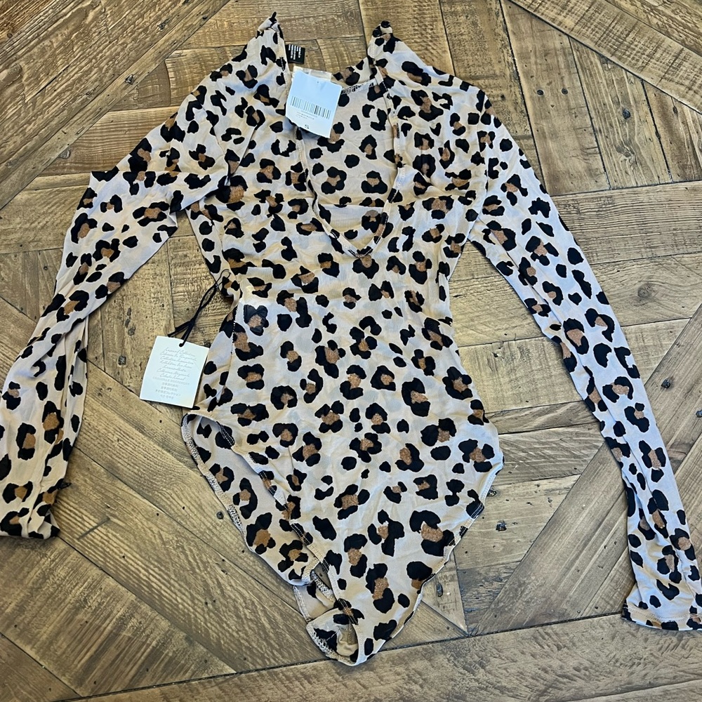 NWT Body Suit Leopard Print Size Small Forever 21